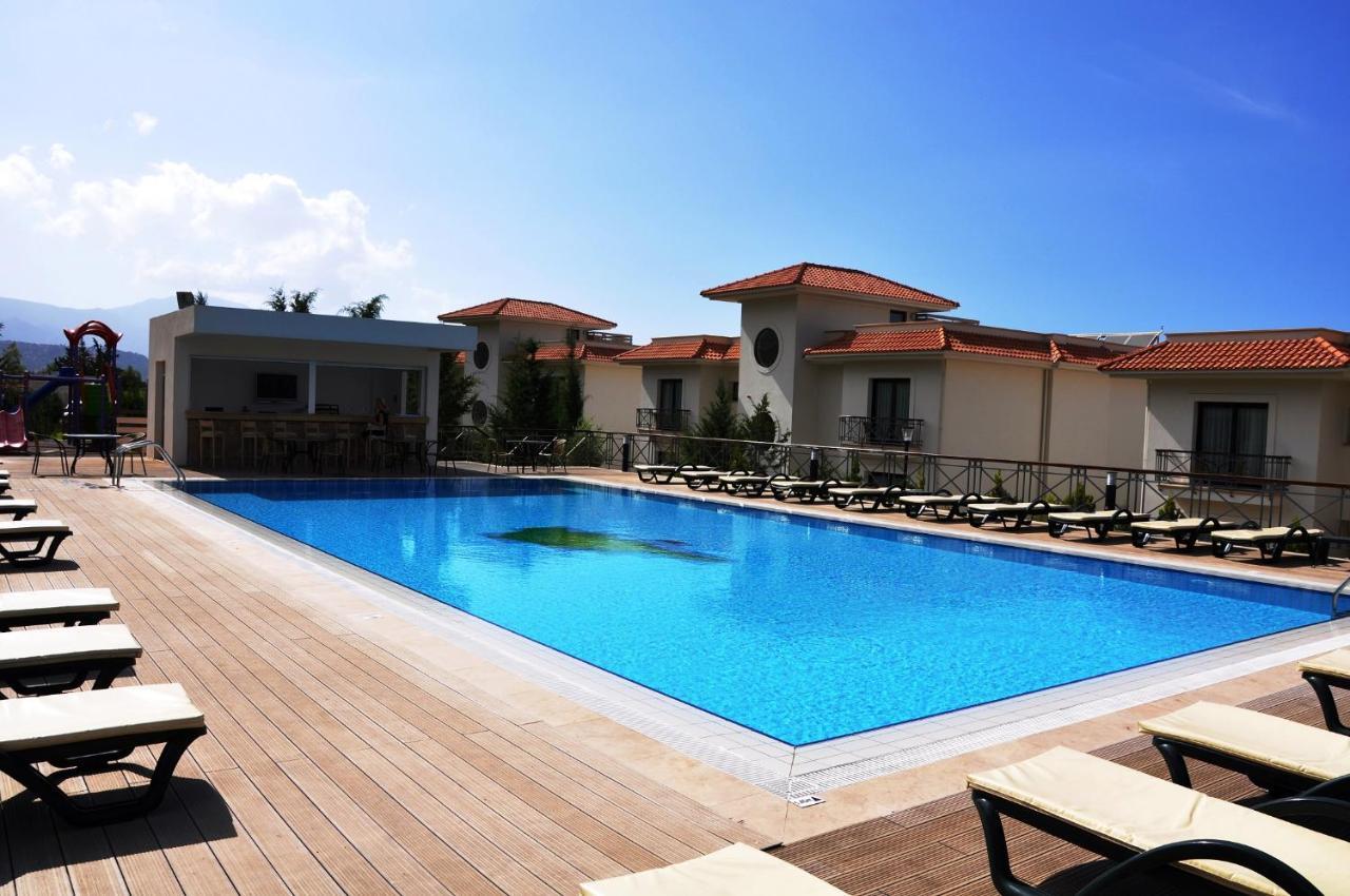 Korineum Golf & Beach Resort Agios Georgios  Εξωτερικό φωτογραφία